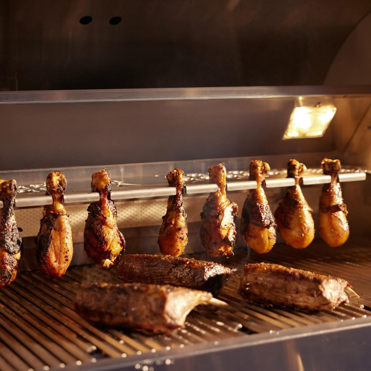 Blaze LTE PRO 32-Inch 4-Burner Built-in Gas Grill w/ Digital Temperature Screen & Rear Infrared Burner