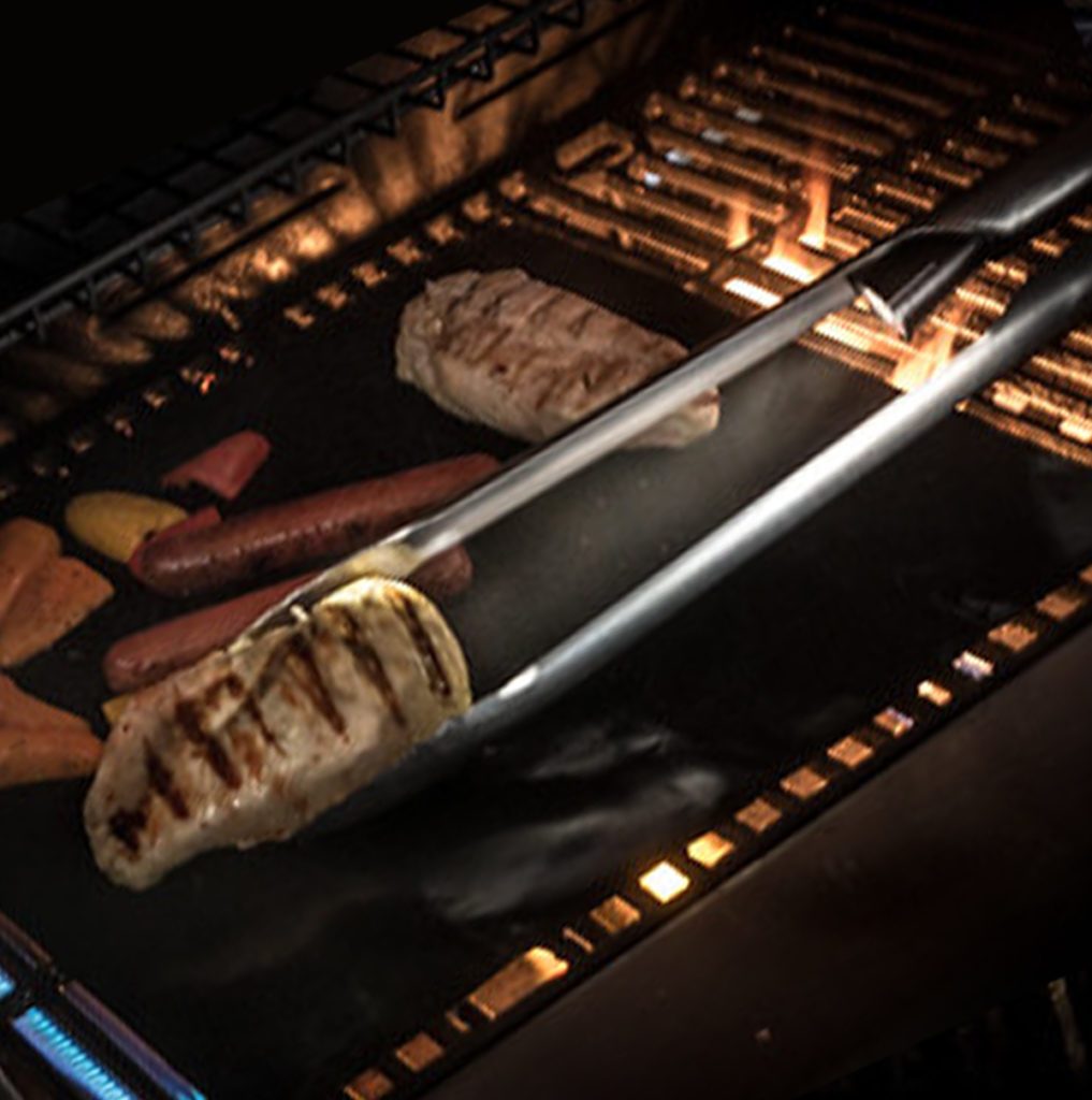 Grillight - LED Illuminated Stainless Steel Grilling Tongs