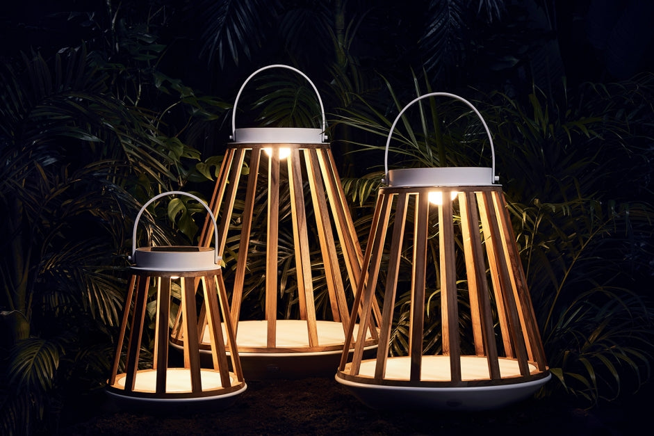 KATE Teak Solar Lamp